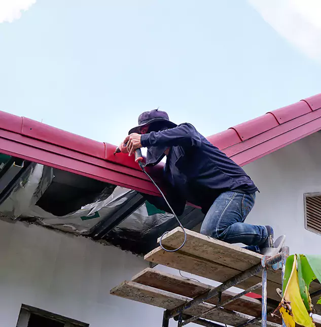 Expert Gutter and Roof Repair: Keeping Chicago Properties Dry and Protected