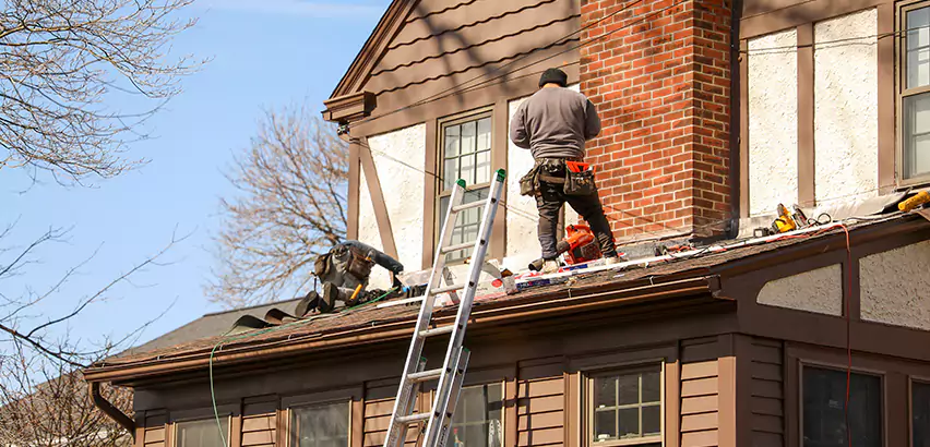 Roof Siding Trim Repair in Chicago