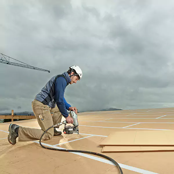 Why Chicago Business Owners Choose Green Roofing Chicago for Roof Replacement?